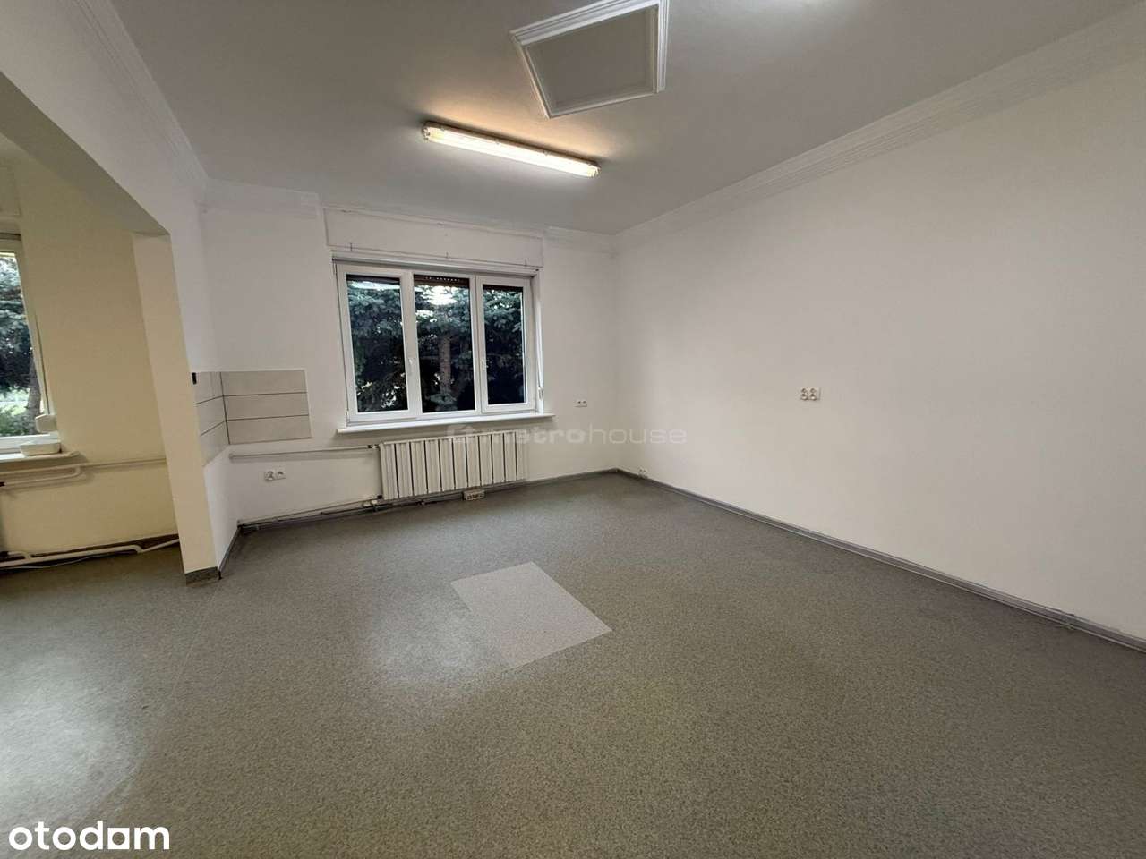 Budynek usługowo  mieszkalny ul: Broniewskiego 6-8