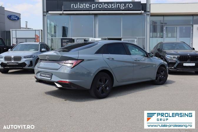 Hyundai Elantra 1.6 l 123 CP 6MT Highway - 2