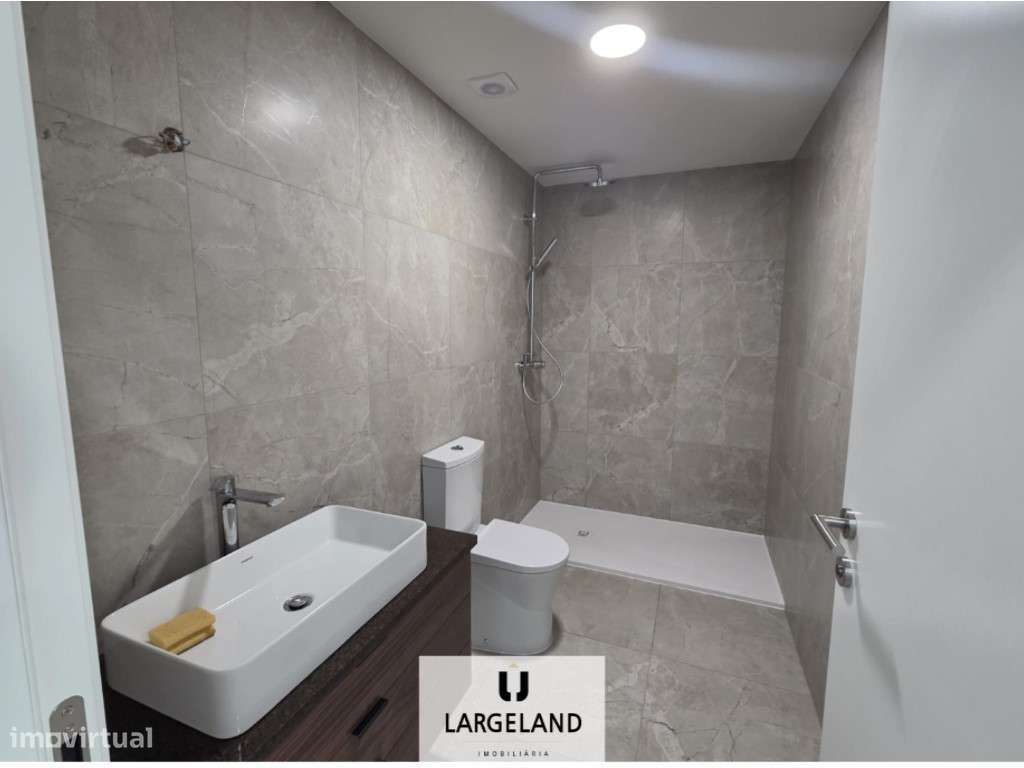 Moradia T4 em construção - Aradas, Aveiro-8