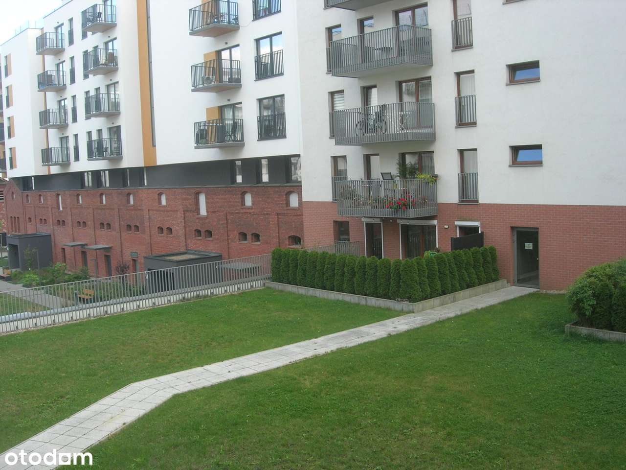 Kępa Mieszczańska 3 oddzielne pokoje blok z 2019r winda-19