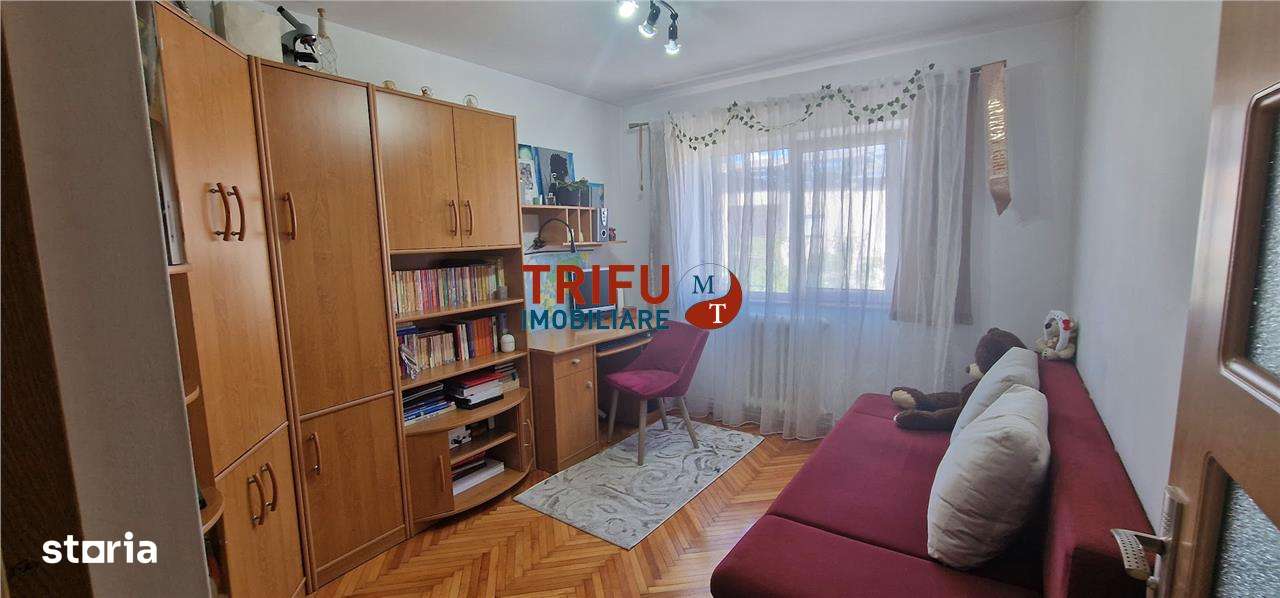 Apartament Spațios cu Balcon Închis și Parcare – Zona Cetate - Imagine principală: 4/13