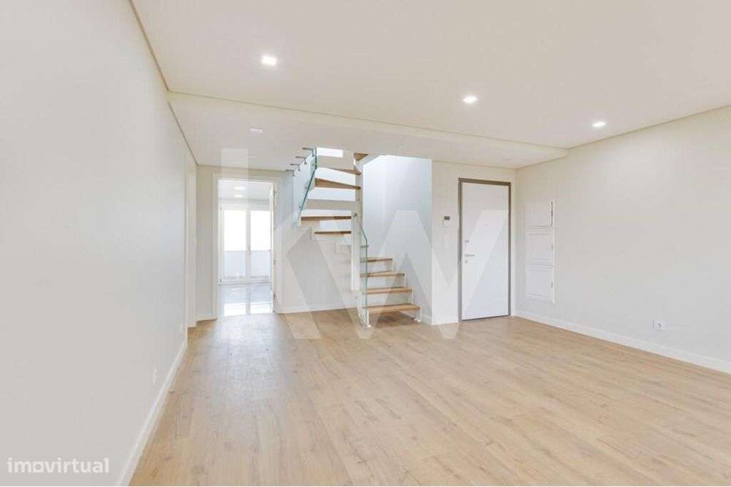 Infantado | Penthouse Duplex T4+1 c/ terraços, estacionamento e arreca - Grande imagem: 5/56