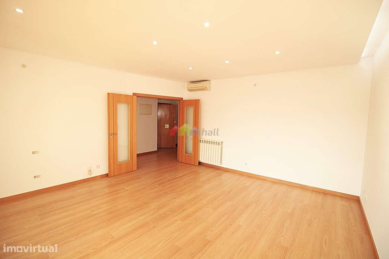 T3 nas Colinas do Cruzeiro c/4 lugares de garagem - Odivelas - Grande imagem: 2/34