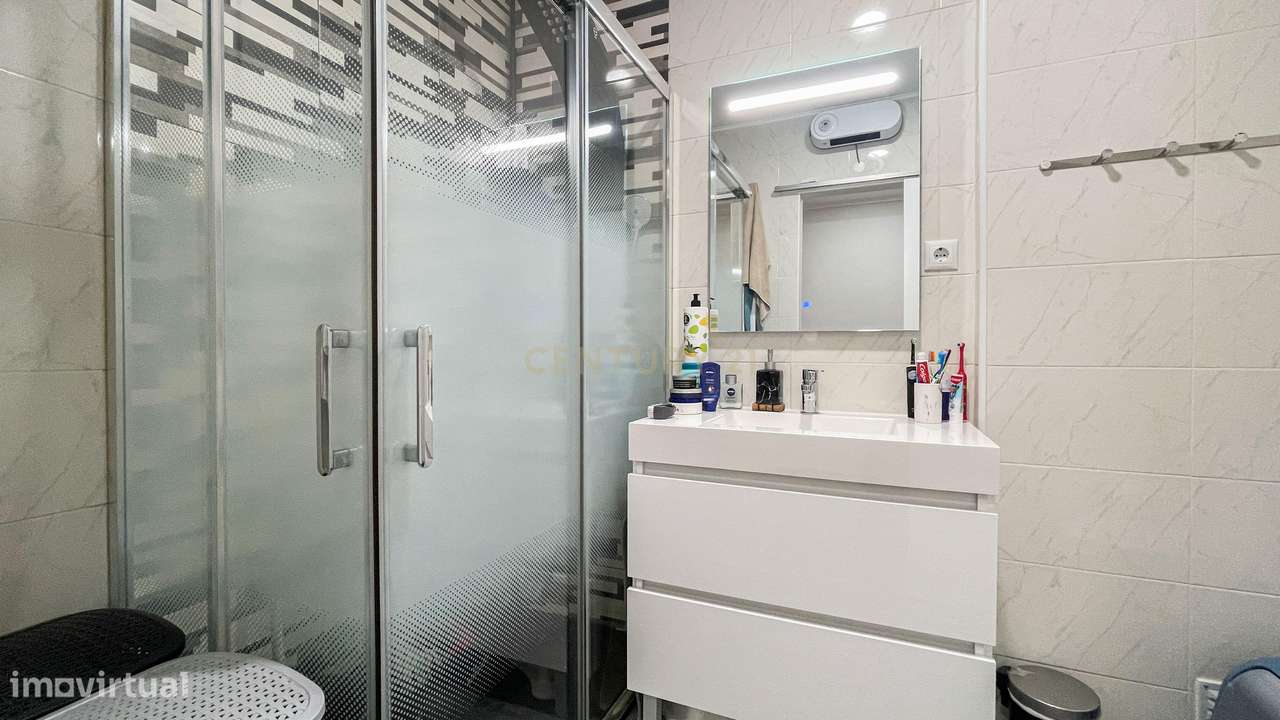 Apartamento T2 Remodelado - Agualva-12