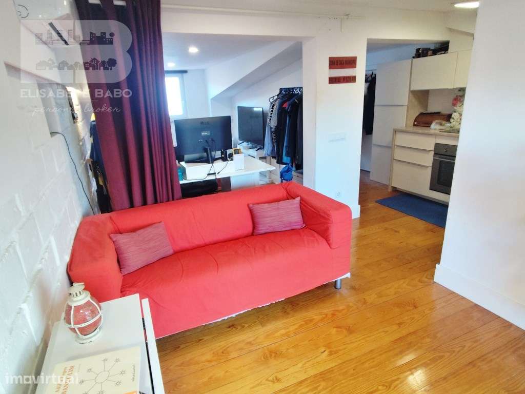 **Apartamento T1 em Campolide com Vista Deslumbrante sobre Monsanto** - Grande imagem: 4/43