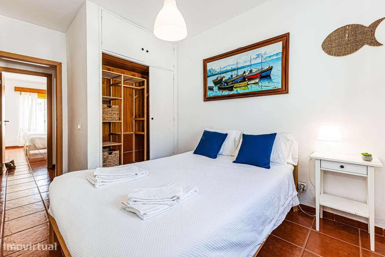 Casa geminada com caráter e vista para o mar em Burgau, Budens-14