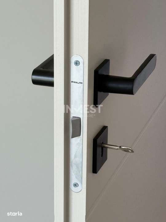 CASA 5 CAMERE, 3 BAI, 470MP TEREN, 135MP UTILI, ZONA MIROSLAVA-700M DE - Imagine principală: 3/14