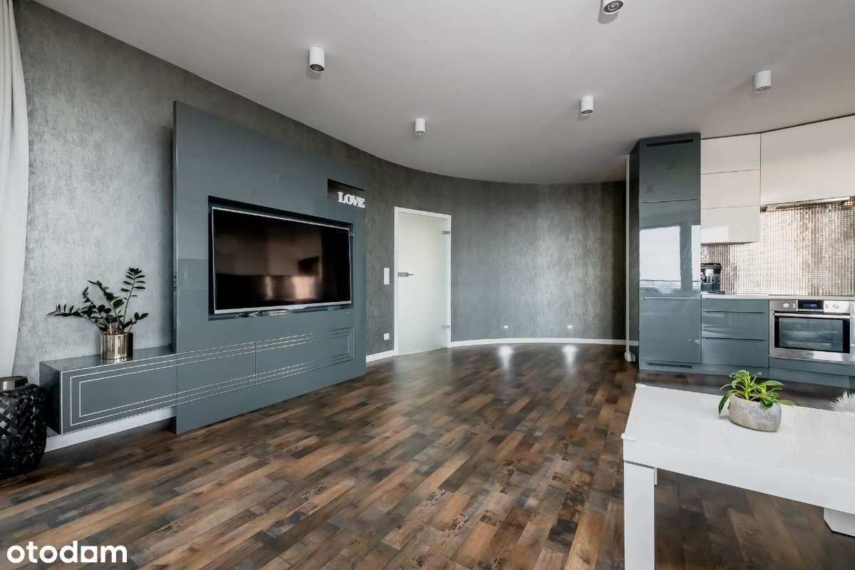 Jedyny Taki Widok w Mieście – Twój Apartament Premium Na IX Piętrze!-3