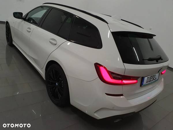 BMW Seria 3 320d xDrive M Sport sport - 4