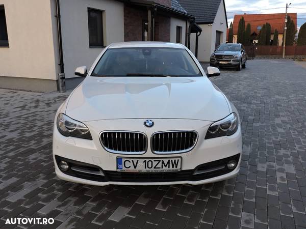 BMW Seria 5 525d Touring Aut. Modern Line - 16