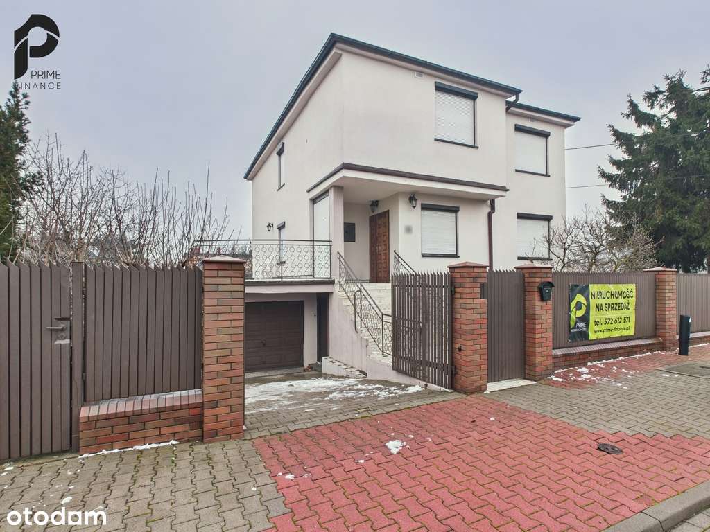 Dom w atrakcyjnej lokalizacji - Pełny obrazek: 1/13