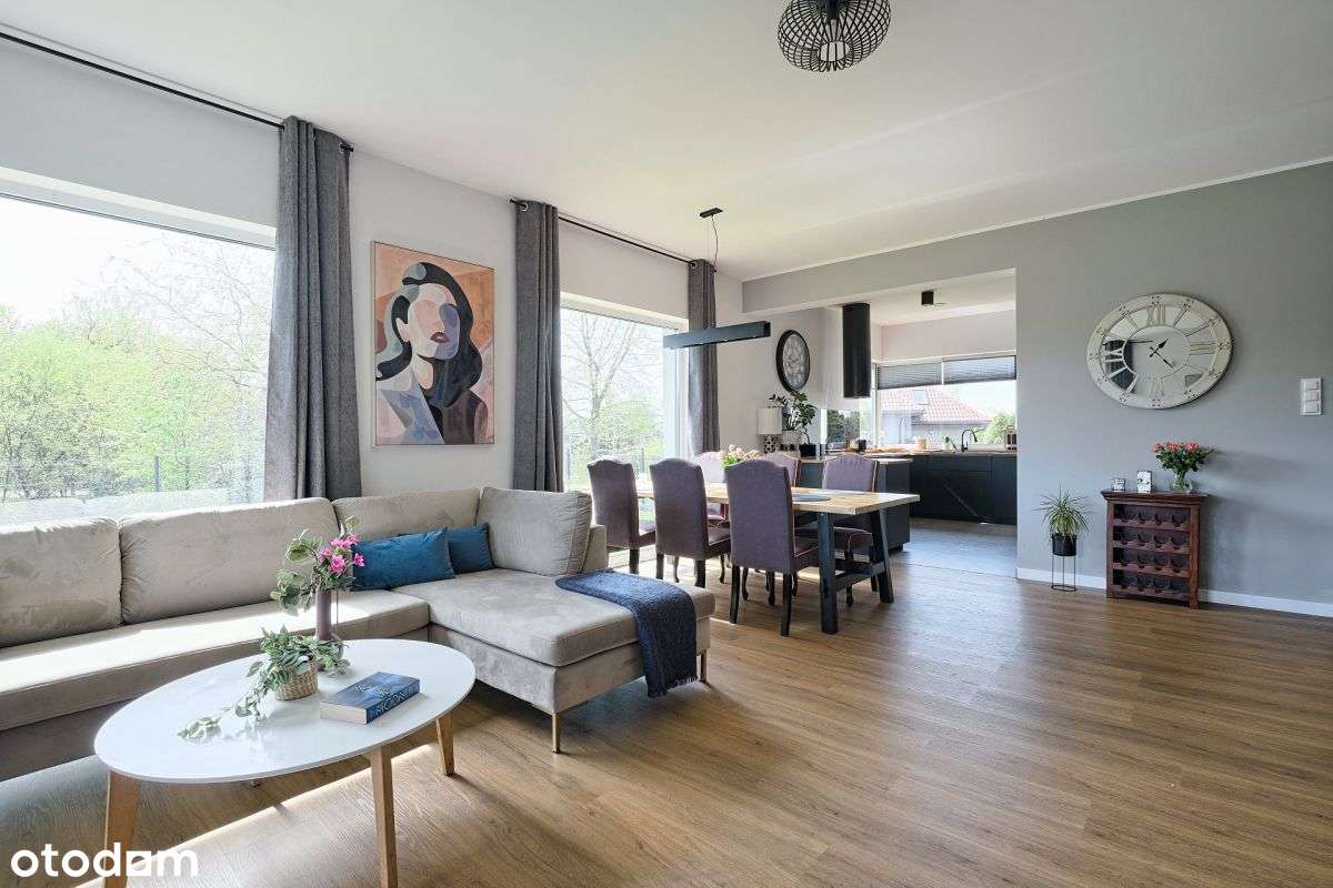 Ładny przestronny i funkcjonalny dom-4