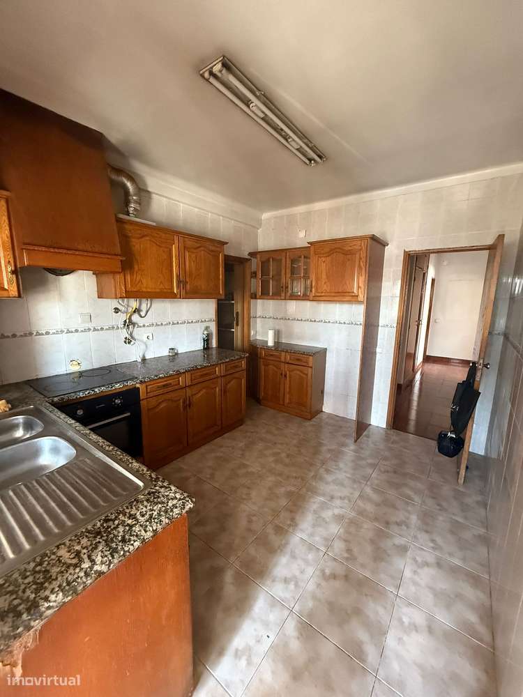 Apartamento em caldas da Rainha com garagem-2