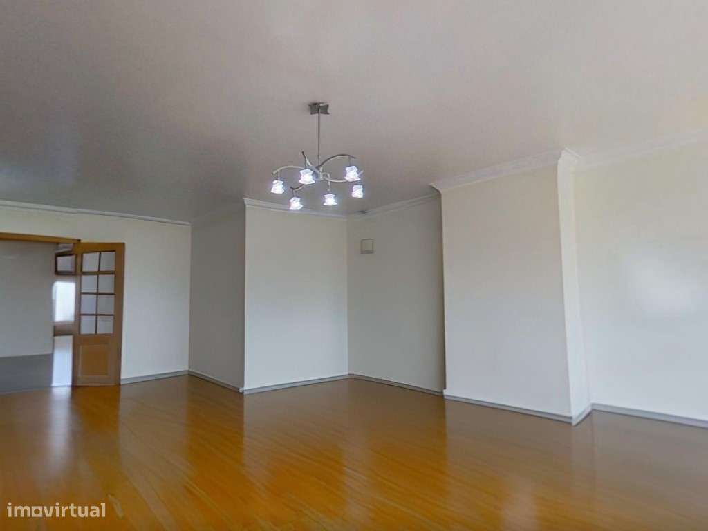 Excelente apartamento T4 à Venda em Campolide a 100 metros das Amor... - Grande imagem: 3/34