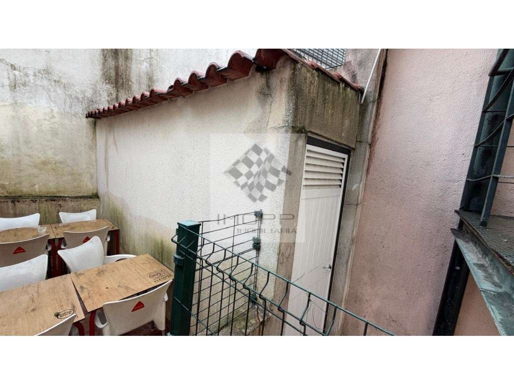 Excelente oportunidade de loja / restaurante nas Avenidas Novas-8