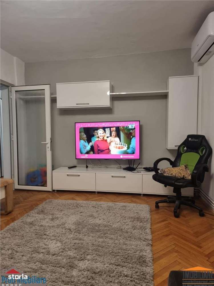 Apartament 3 camere et.1,  central-Zona Bancilor