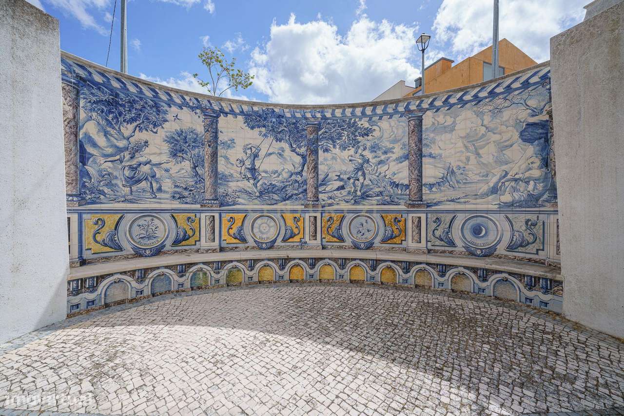 Oportunidade: Moradia com Potencial de Reabilitação em Zona Histórica-35