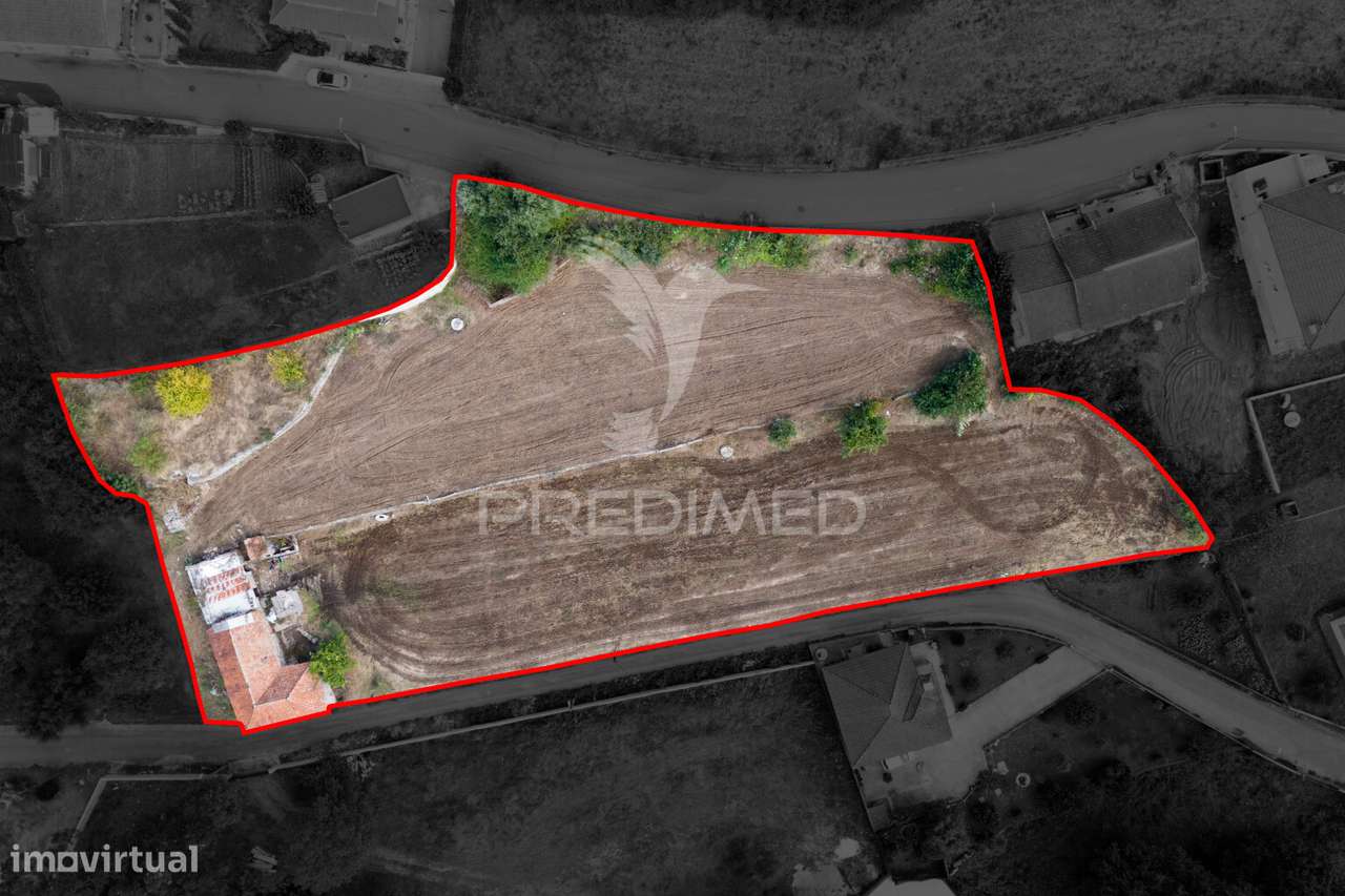 TERRENO PARA CONSTRUÇÃO COM CASA PARA RESTAURO (4330M2) - Grande imagem: 3/31