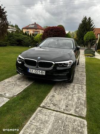 BMW Seria 5 518d Sport Line - 2