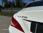 Mercedes-Benz CLA 250 7G-DCT Urban - 12