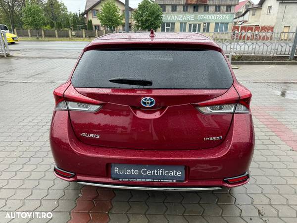 Toyota Auris 1.8 L VVT-i Hybrid Sol - 6