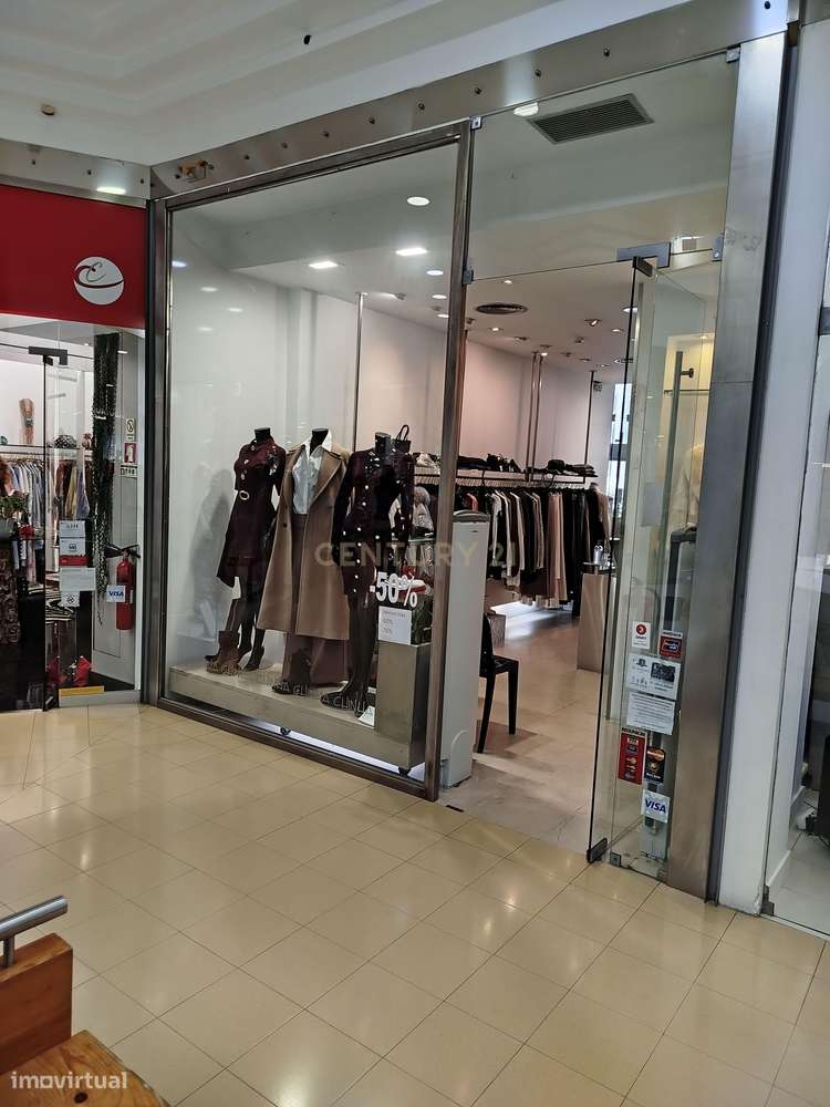 Loja em Carcavelos, Cascais - Excelente Oportunidade-2