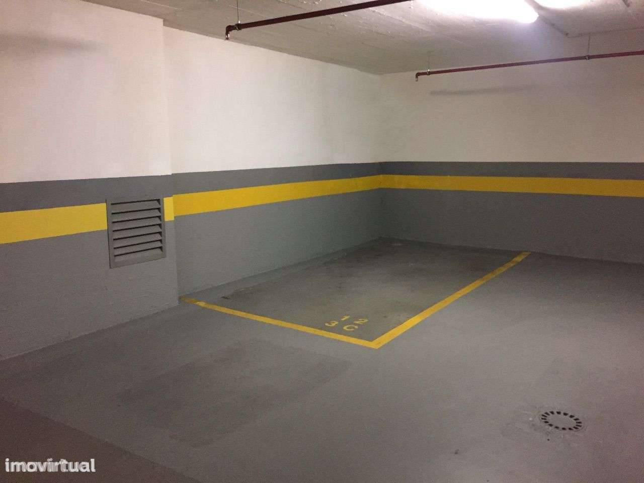 Lugar de estacionamento junto à Gulbenkian/El Corte Inglés - Grande imagem: 3/5