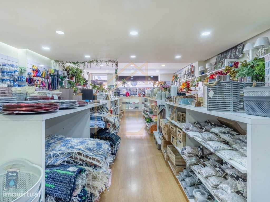 Loja para trespasse - Guimarães (Centro)-10