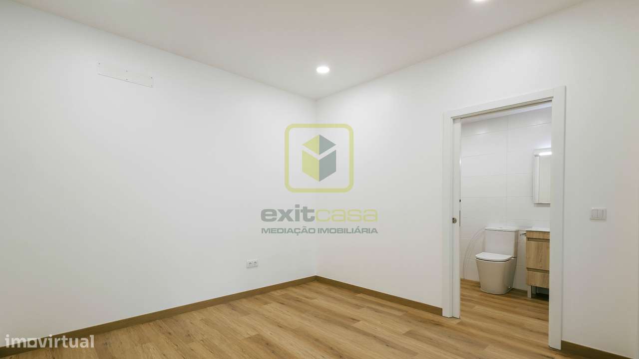 Apartamento T1 junto à praia-5