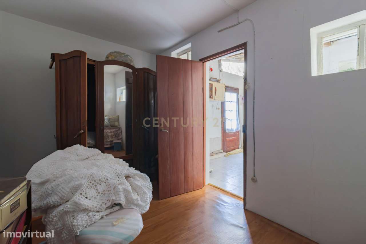 Moradia T3 Térrea Marinha Grande-17