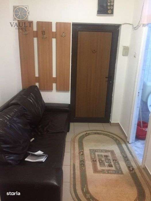 Garsoniera - 8 minute de Metrou - Costin Georgian - Imagine principală: 5/8