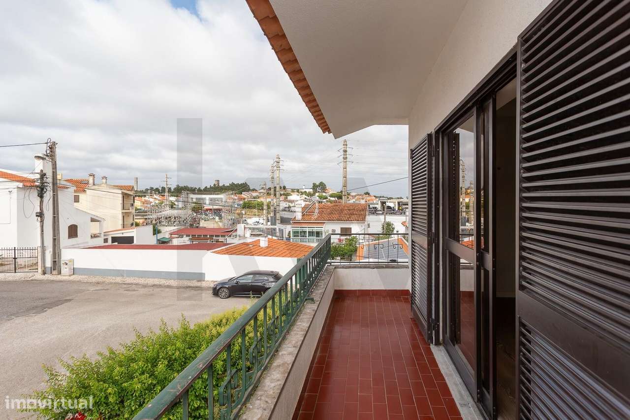 Andar de Moradia T2-30