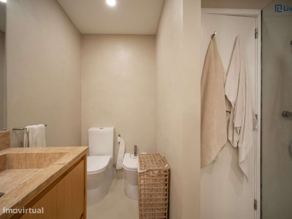 T4+1 de 200m² Renovado com 2 Suites-20