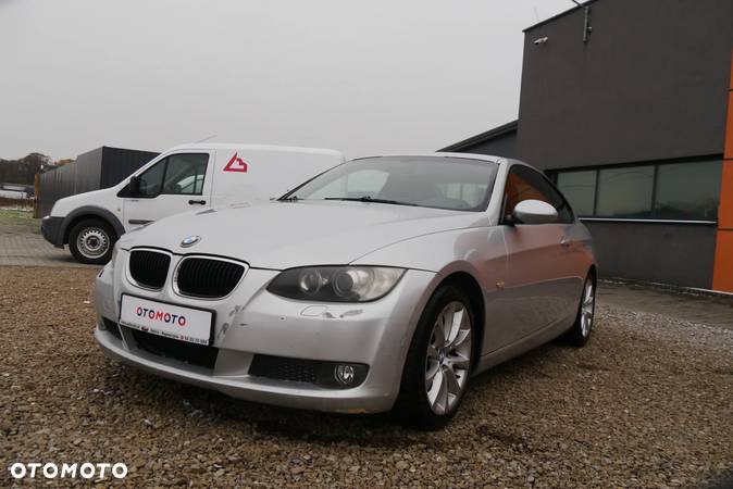 BMW Seria 3 320d Coupe - 2