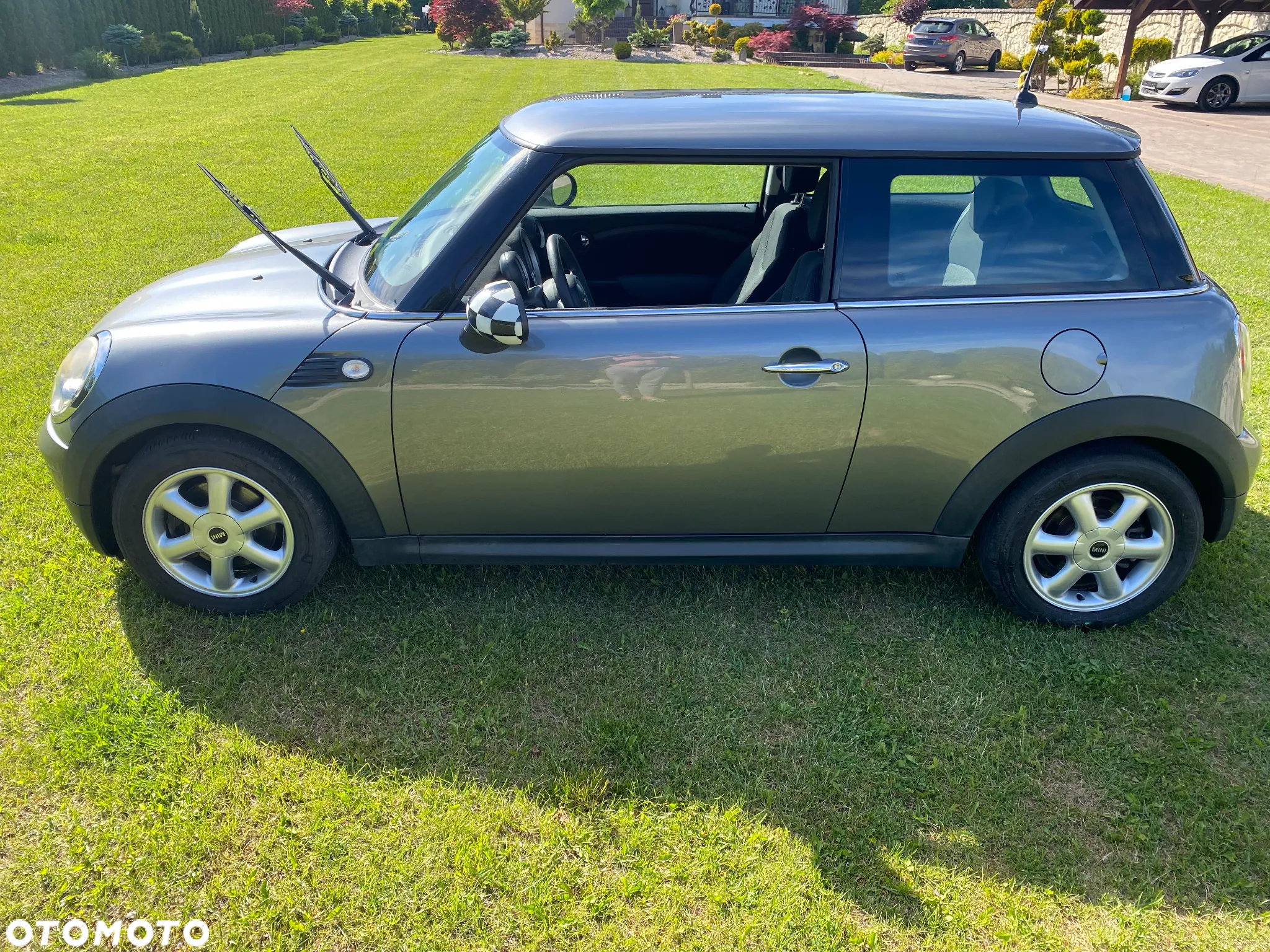 MINI ONE Standard - 7