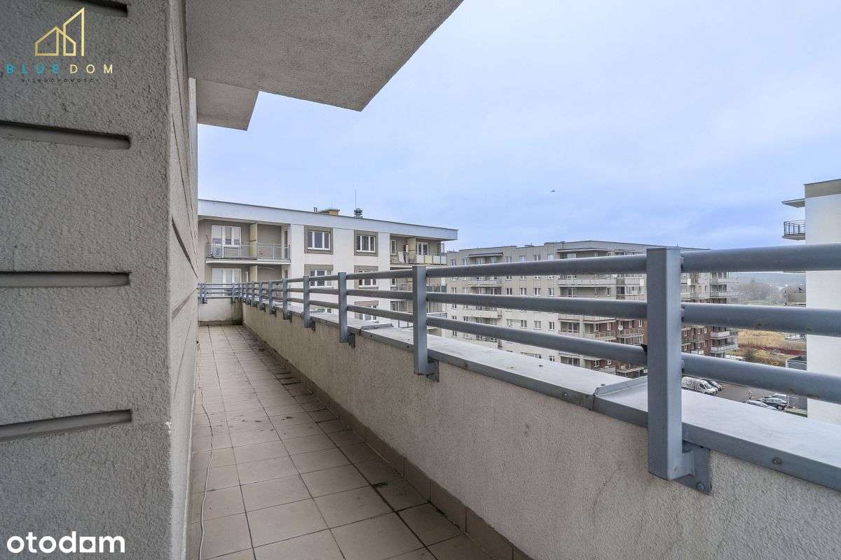 68 m2 ,  3 pokoje oraz bardzo duży balkon-12
