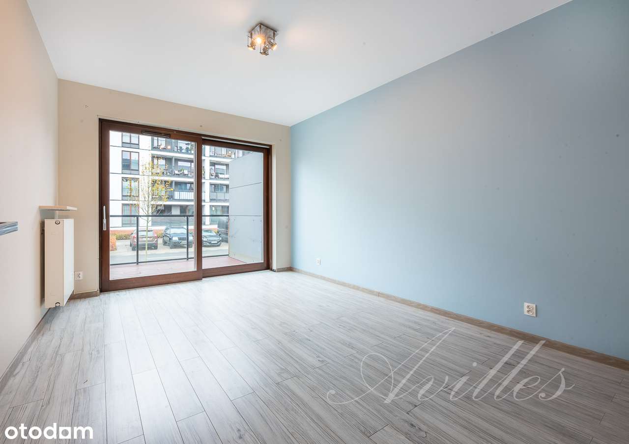 Przy Osi Królewskiej na mieszkanie lub biuro.-1