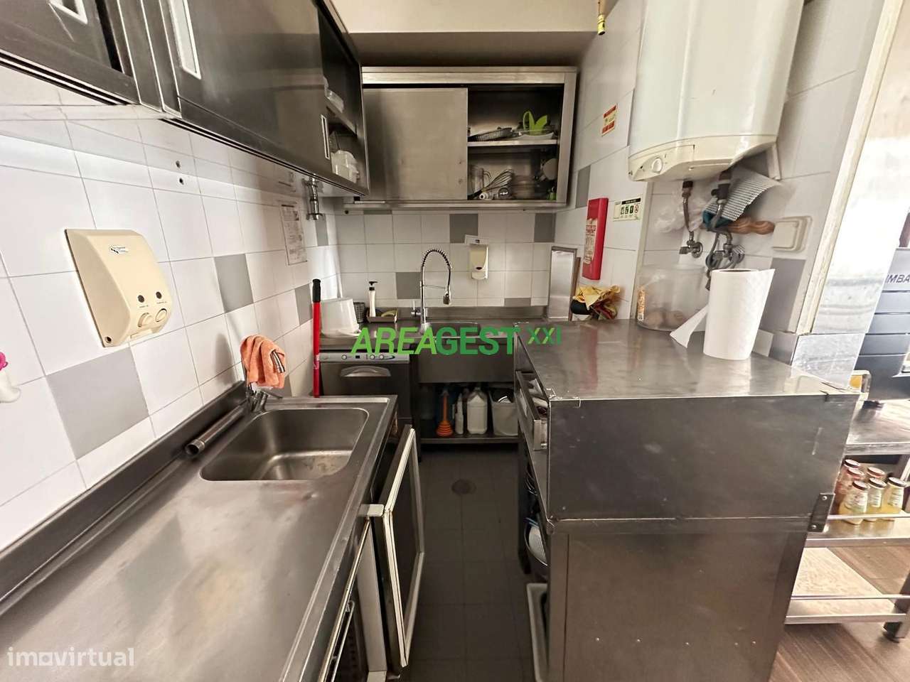 Loja para trespasse no centro de Vila Franca de Xira-15