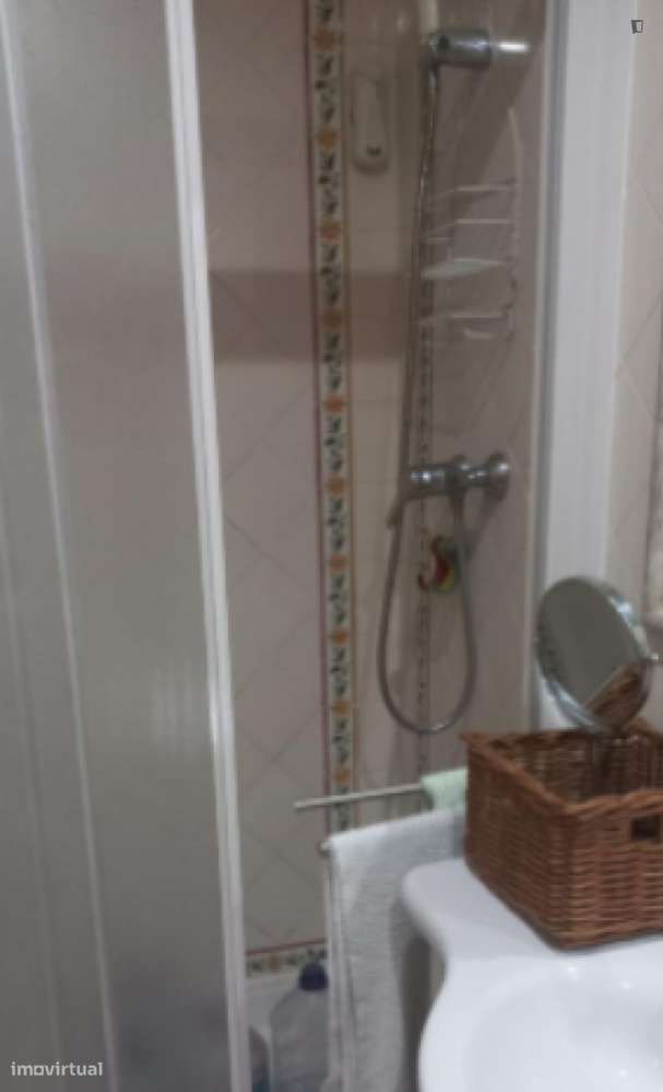 Quarto - localizado em Lisbon - Grande imagem: 4/6