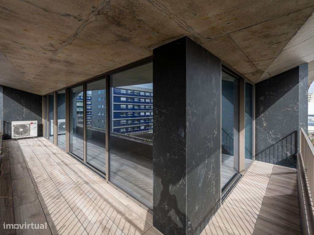 Apartamento T3 com 3 frentes em Matosinhos sul, no edifício Nautilus-7