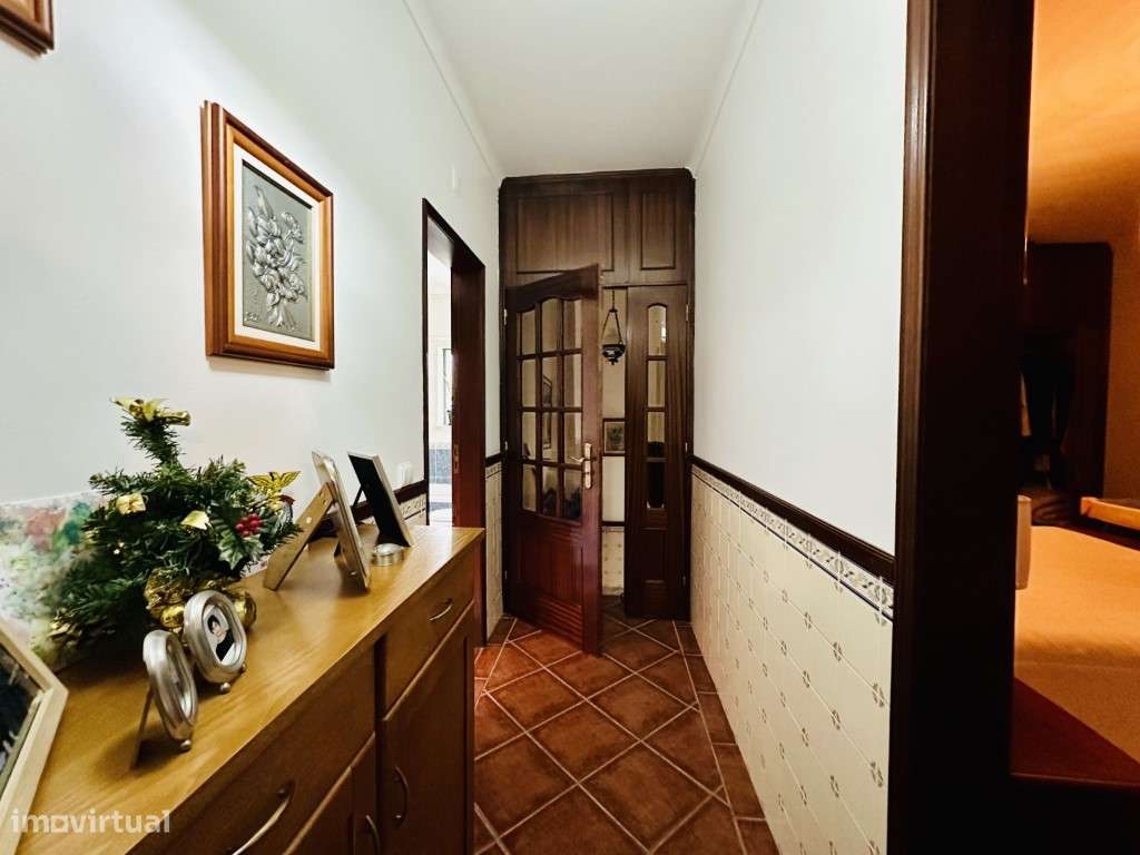 Moradia tipologia T3 e café/ restaurante - Grande imagem: 5/56