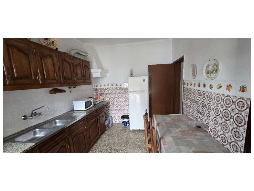 LOTE URBANO c/ 3 Moradias-16