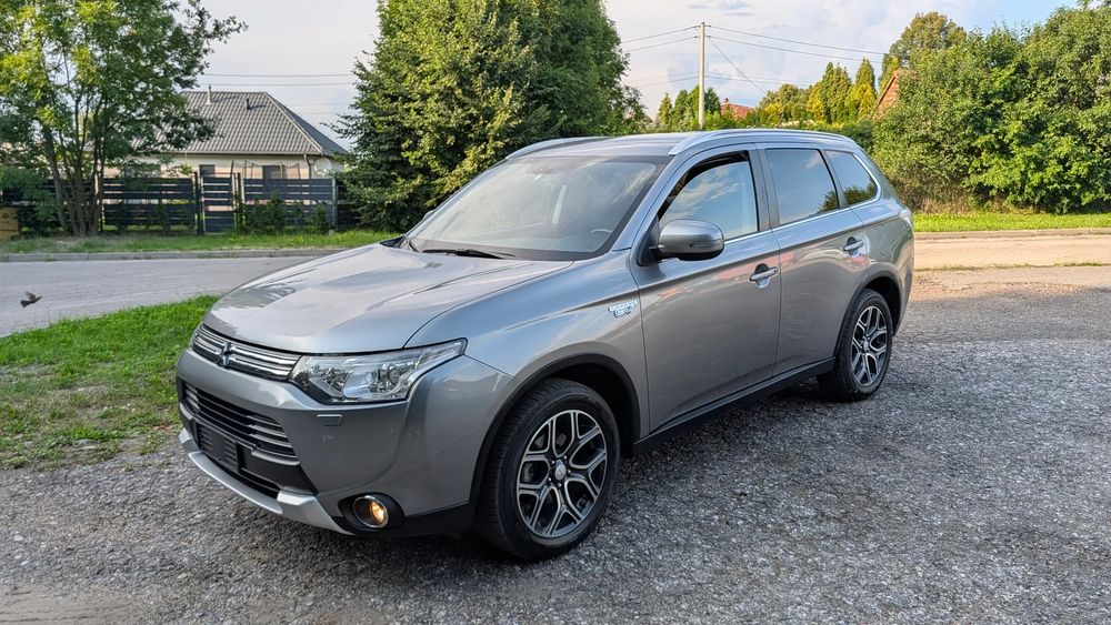 Mitsubishi Outlander III (2012-2022) 2.0 4WD Top 2015