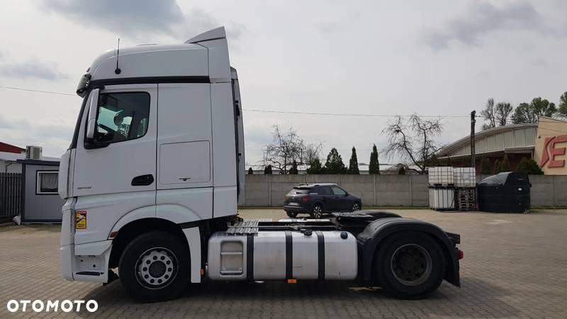 Mercedes-Benz Actros - 2