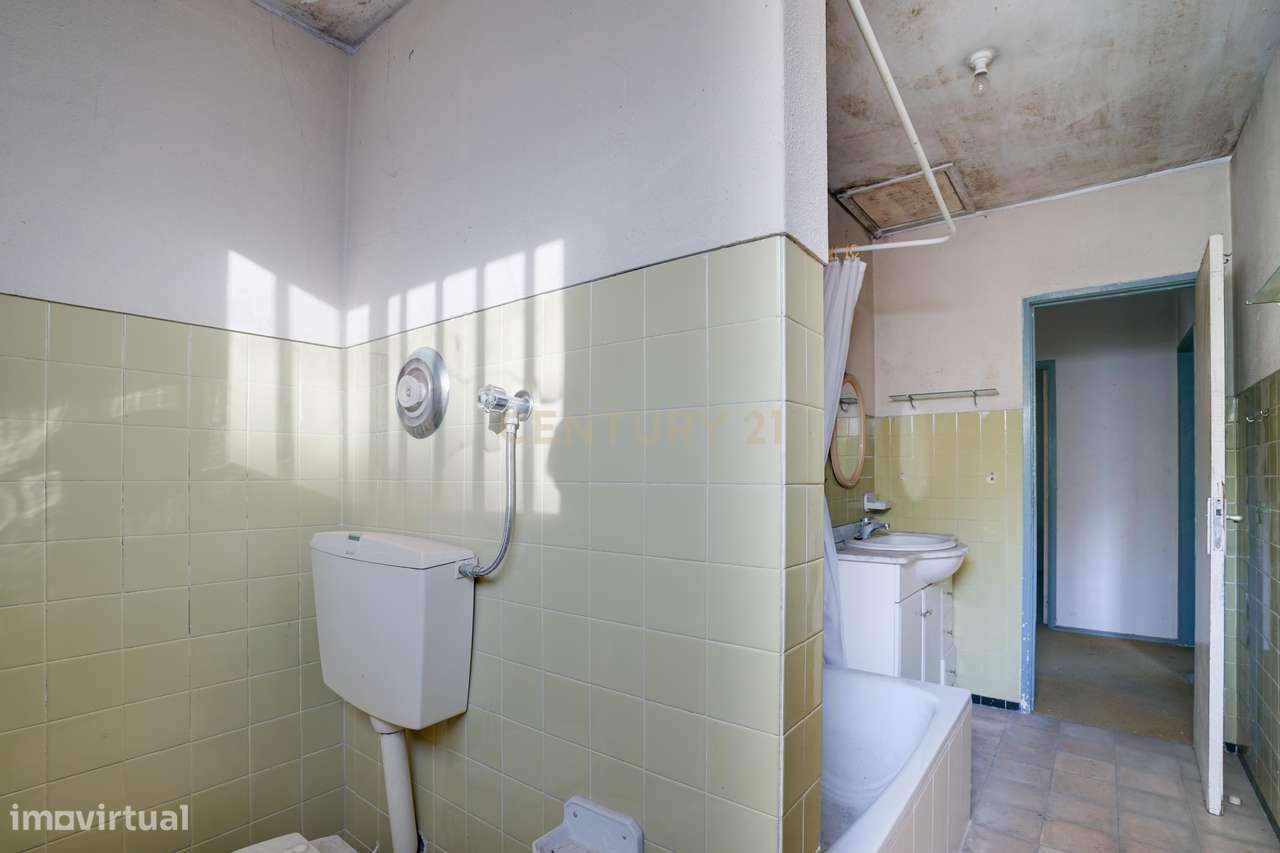 Moradia T6 para venda, próxima da praia de Santo Amaro de Oeiras-18