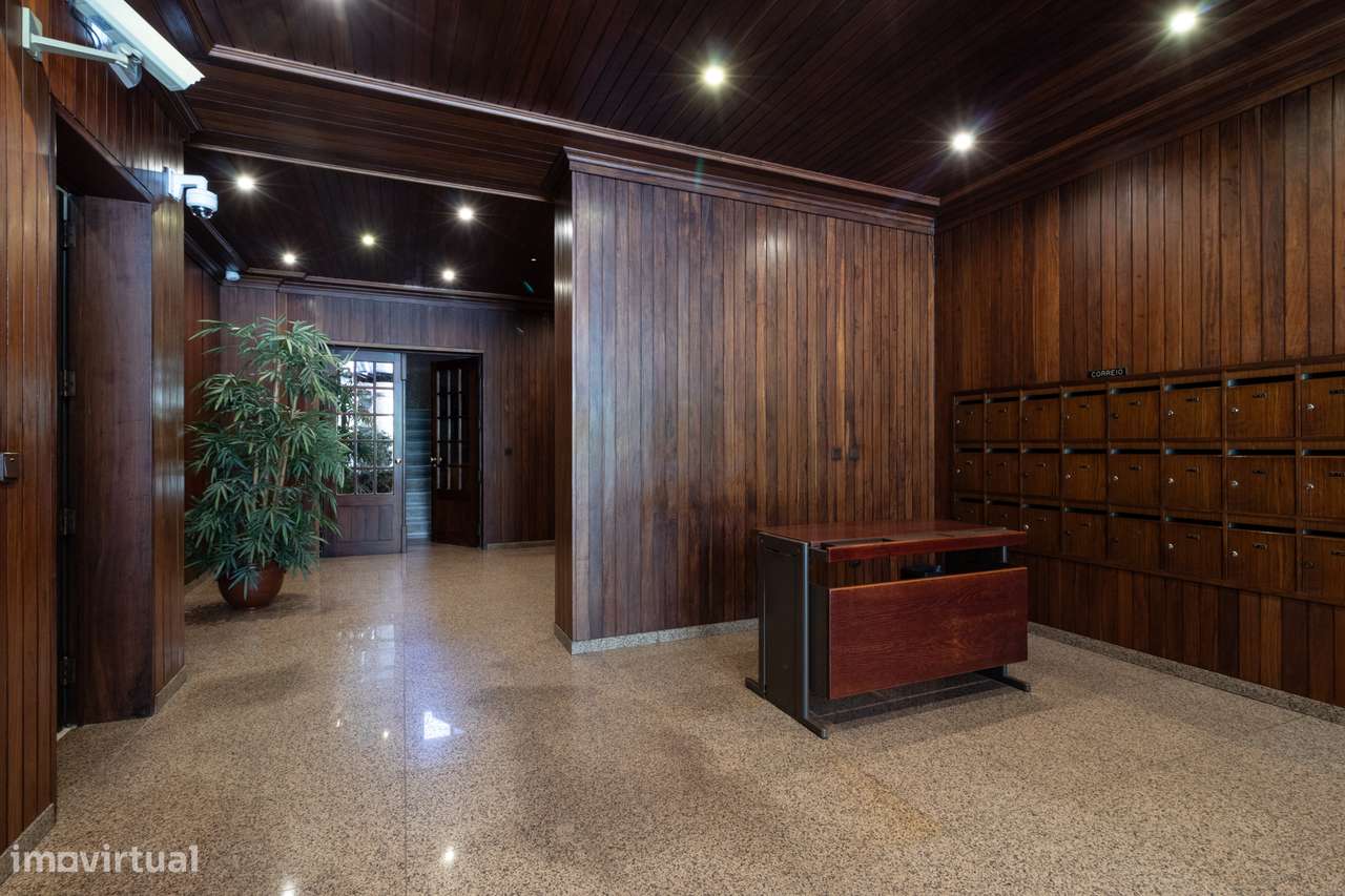 T3 Av. João XXI | 200m2 | 2 Elevadores | 2 Parqueamentos | Arrecadação-27