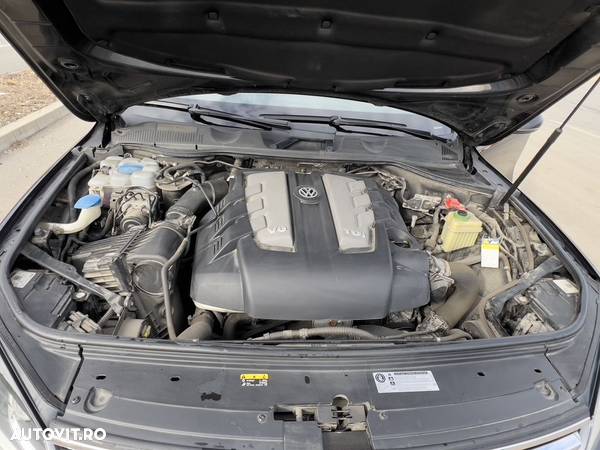 Volkswagen Touareg V6 TDI BMT Supreme Plus - 24