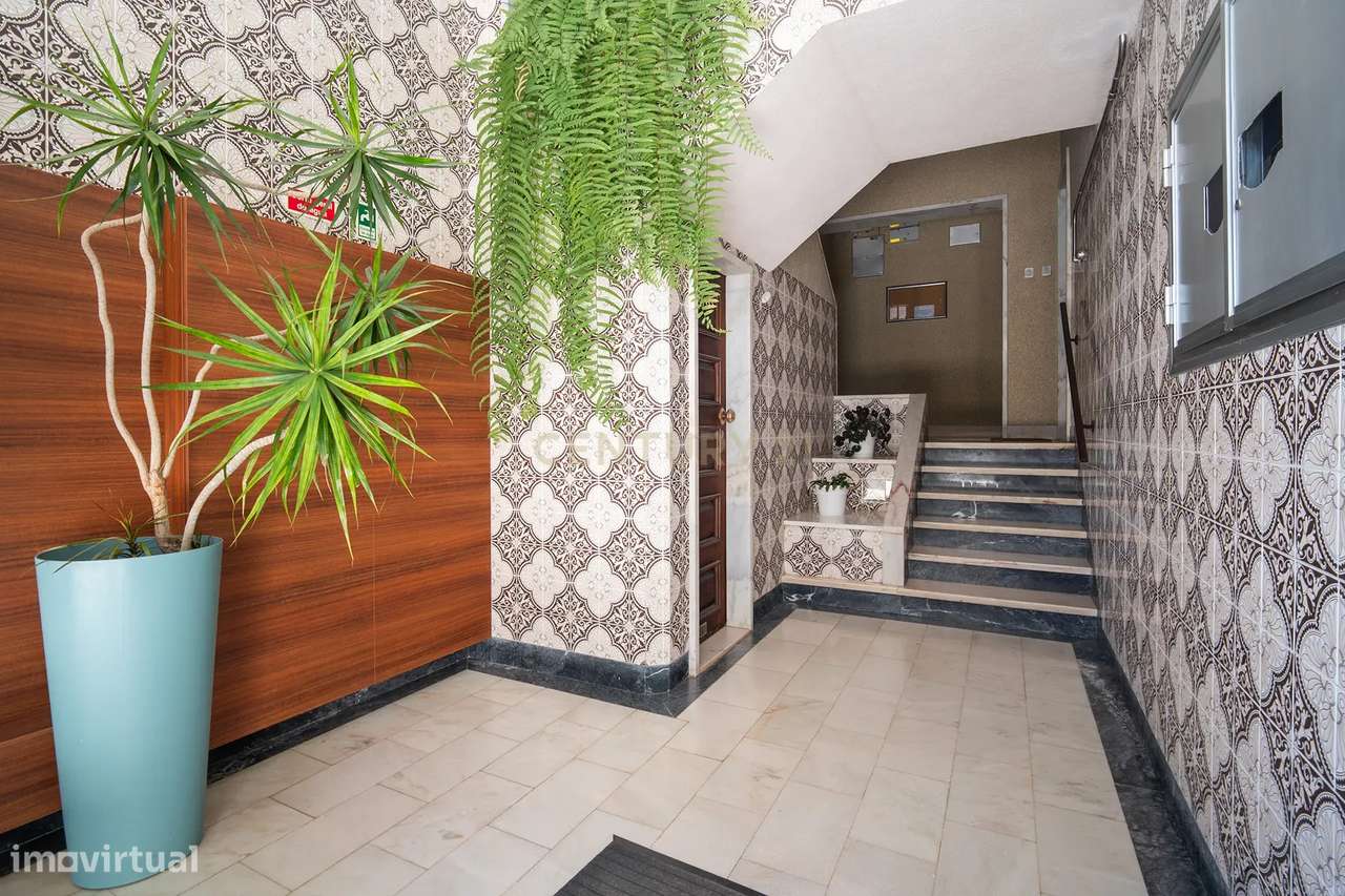Apartamento Renovado T2 em Oeiras, ótimas áreas e com tudo perto de si-28
