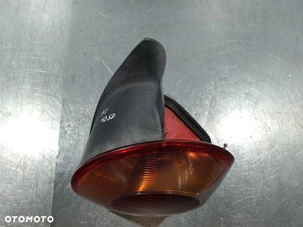 LAMPA TYLNA PRAWA RENAULT MODUS HATCHBACK - 8