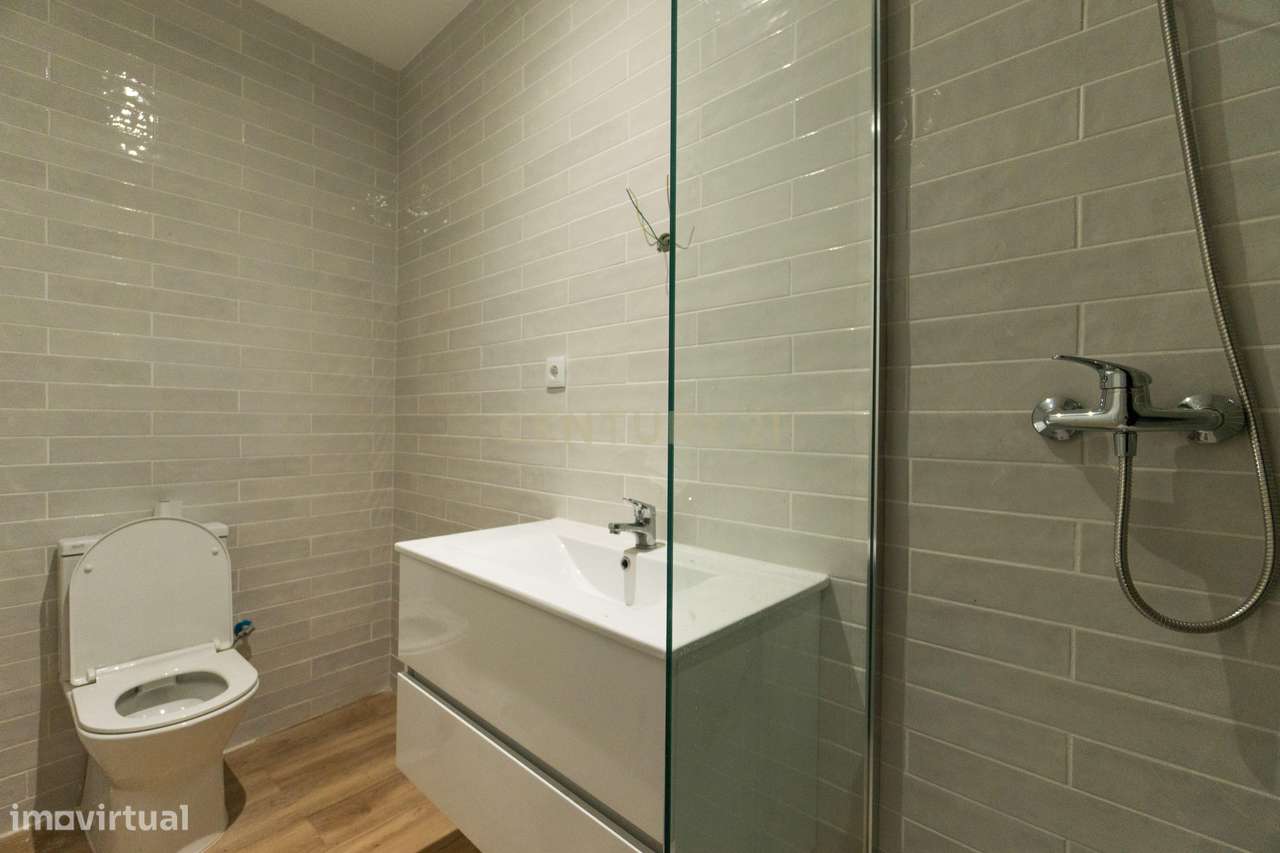 Prédio remodelado na Baixa de Setúbal – uma oportunidade única-14